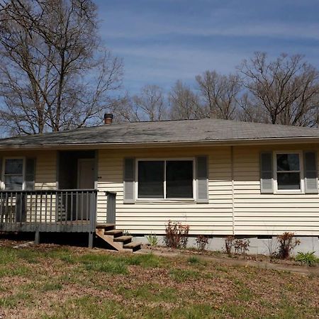 Cozy Retreat For Your Upcoming Trip Knoxville Exteriör bild